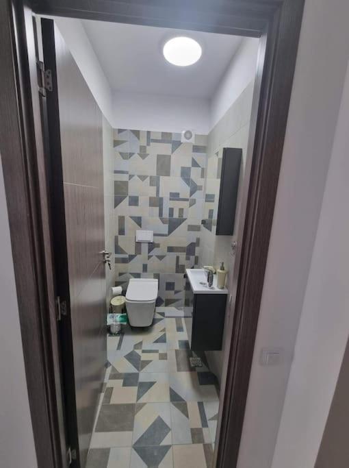 Lovely 1 Bedroom Livingroom Apartment Sector 1 Bucuresti Voluntari Екстериор снимка